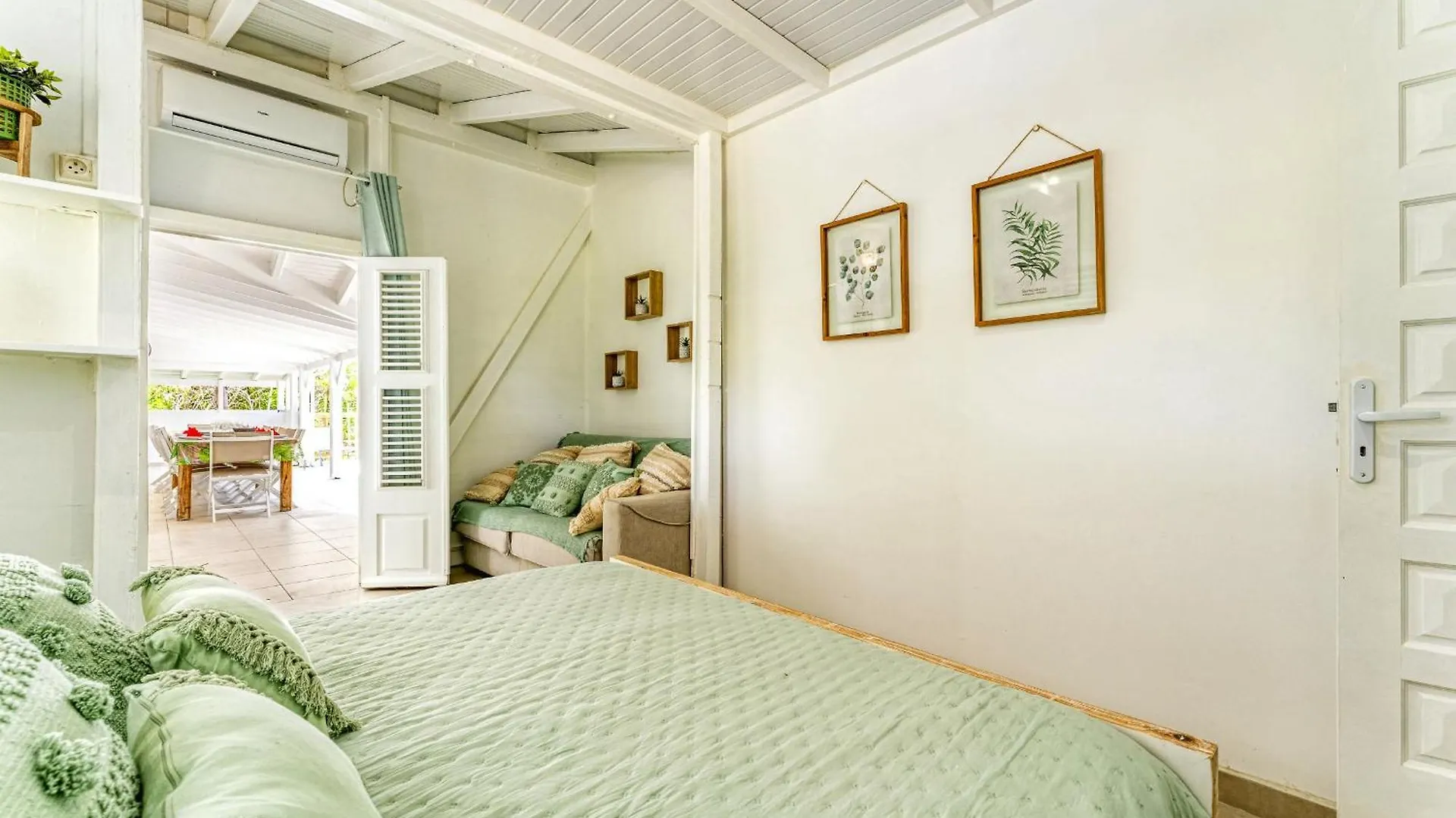 Mggb05 Villa Grand-Bourg  Guadeloupe